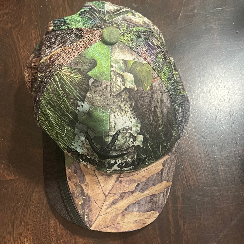 Mossy Oak Camo Cap - Picture 4 of 9